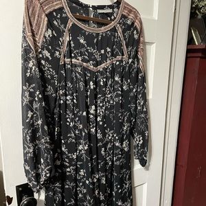 Anthropologie-Estelle Embroidered Floral Tunic